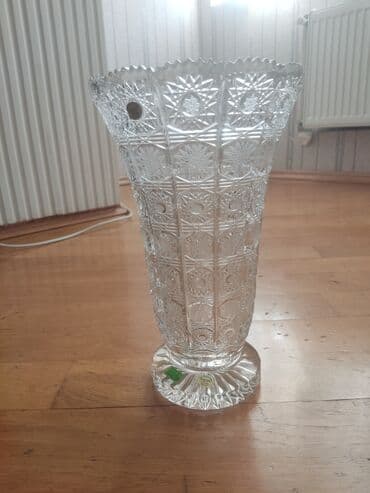 Bir vaza, Xrustal lalafo.az -da Bir vaza, Xrustal
