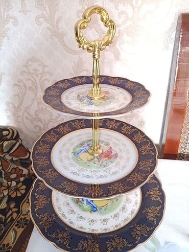 Tort və şiriniyyat qabı lalafo.az -da Tort və şiriniyyat qabı