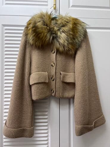 Zara jaket 1defe geyinilib. Yenıdır 30 azn lalafo.az -da Zara jaket 1defe geyinilib. Yenıdır 30 azn