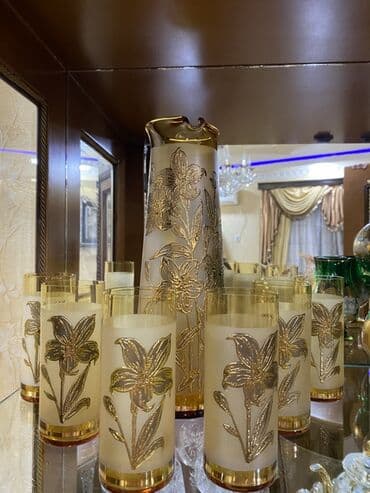 Qızılı naxışlı şüşə süfrə dəsti - Tərkib: 1 ədəd sürahi/qrafın və 6 lalafo.az -da Qızılı naxışlı şüşə süfrə dəsti - Tərkib: 1 ədəd sürahi/qrafın və 6