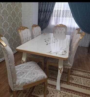 Qonaq otağı üçün, İşlənmiş, Kvadrat masa, 6 stul lalafo.az -da Qonaq otağı üçün, İşlənmiş, Kvadrat masa, 6 stul