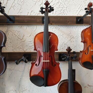 Skripkalar: Skripka 4/4 Material:Şam ağacı Carlovy Ünvan:Nizami 42 (Daxil işlər lalafo.az -da — 4 Skripkalar: Skripka 4/4 Material:Şam ağacı Carlovy Ünvan:Nizami 42 (Daxil işlər — 4