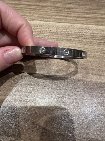 Браслет из медицинской стали . Модель под Картье lalafo.az -da Браслет из медицинской стали . Модель под Картье