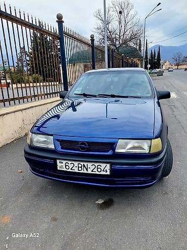 Opel Vectra A sedan - Kuzov: 4 qapılı sedan, tünd mavi rəng - lalafo.az -da Opel Vectra A sedan - Kuzov: 4 qapılı sedan, tünd mavi rəng -