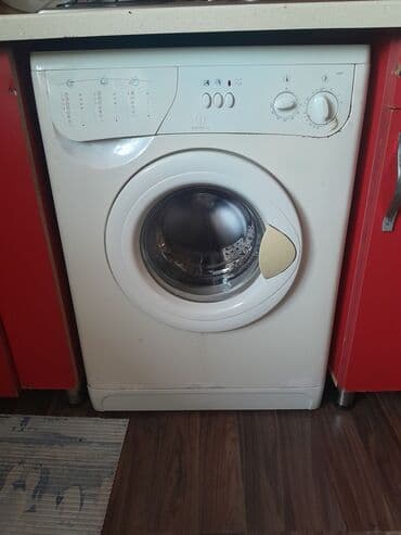 Paltaryuyan maşın Indesit, 4 kq, İşlənmiş, Avtomat, Qurutma var lalafo.az -da Paltaryuyan maşın Indesit, 4 kq, İşlənmiş, Avtomat, Qurutma var