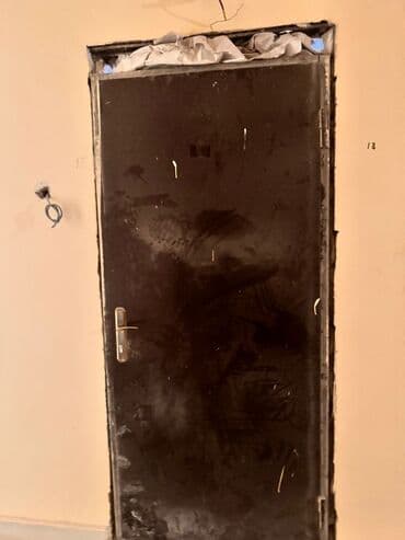 Mənzil üçün İşlənmiş Giriş qapısı Glazok ilə, Zəmanətsiz, Ünvandan götürmə lalafo.az -da Mənzil üçün İşlənmiş Giriş qapısı Glazok ilə, Zəmanətsiz, Ünvandan götürmə