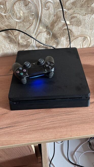 Playstation 4 slim 1 tb satilir oyunlarla bir yerde lalafo.az -da Playstation 4 slim 1 tb satilir oyunlarla bir yerde