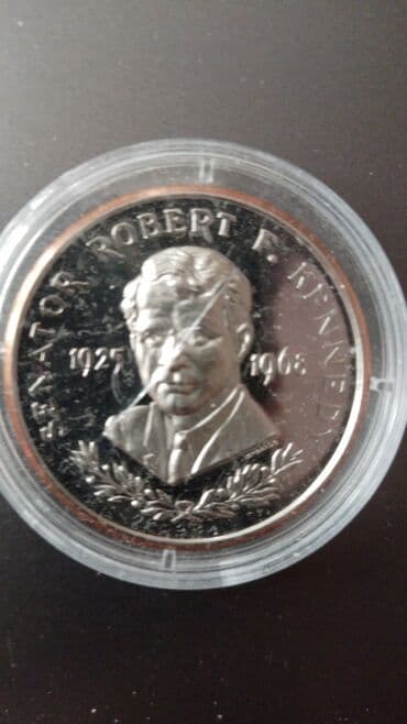 Роберт Кеннеди,брат Джона Президента США.Оба были убиты. CuNi,с lalafo.az -da Роберт Кеннеди,брат Джона Президента США.Оба были убиты. CuNi,с