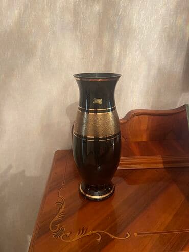 Cox baha alinib boyuk olcu olan guldan ustunun birkasi sokulmuyub lalafo.az -da Cox baha alinib boyuk olcu olan guldan ustunun birkasi sokulmuyub