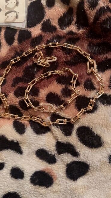 Qızılı rəngli zəncir dəst 70 azn almisam problu firma malidi - lalafo.az -da Qızılı rəngli zəncir dəst 70 azn almisam problu firma malidi -