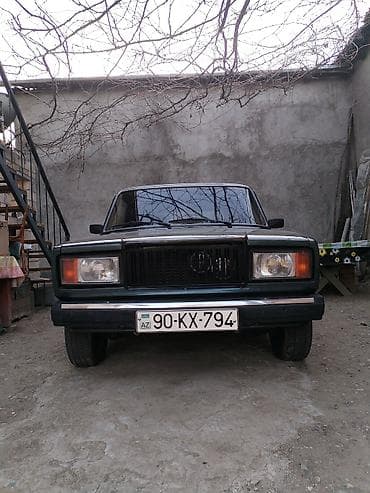 VAZ 2107 sedan - Kuzov: 4 qapılı sedan, tünd yaşıl rəng - Mühərrik lalafo.az -da VAZ 2107 sedan - Kuzov: 4 qapılı sedan, tünd yaşıl rəng - Mühərrik