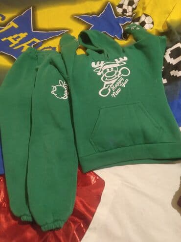 Uşaq idman dəsti – kapüşonlu svitşot və şalvar komplekti - Rənglər lalafo.az -da Uşaq idman dəsti – kapüşonlu svitşot və şalvar komplekti - Rənglər