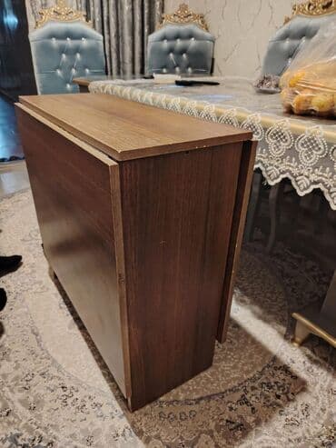 Qonaq masası, İşlənmiş, Dördbucaq masa lalafo.az -da Qonaq masası, İşlənmiş, Dördbucaq masa