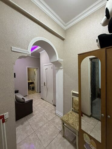 Балконы: 2 otaqlı mənzil interyerinin təqdimatı - Zövqlü dizaynlı dəhliz at lalafo.az — 1 Балконы: 2 otaqlı mənzil interyerinin təqdimatı - Zövqlü dizaynlı dəhliz — 1