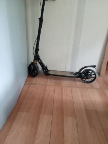 Şəhərdə gəzintilər və gündəlik istifadə üçün nəzərdə tutulmuş qara lalafo.az -da Şəhərdə gəzintilər və gündəlik istifadə üçün nəzərdə tutulmuş qara