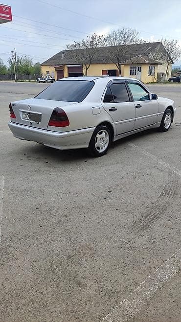 Mercedes-Benz C 200: 2 l | 1997 il Sedan lalafo.az -da — 3 Mercedes-Benz C 200: 2 l | 1997 il Sedan — 3