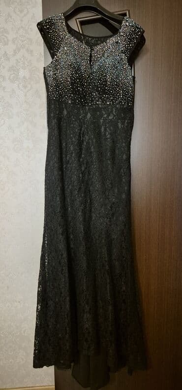 Zərif qara axşam/gecə libası - Model: uzun, A-kəsimli, qollu (qısa lalafo.az -da Zərif qara axşam/gecə libası - Model: uzun, A-kəsimli, qollu (qısa