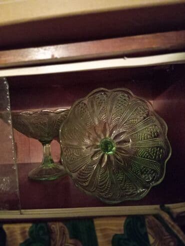 Tort və şiriniyyat qabı, rəng - Yaşıl, Şüşə lalafo.az -da Tort və şiriniyyat qabı, rəng - Yaşıl, Şüşə