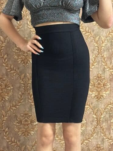 Qadın qara qələm yubka - Rəng: klassik qara - Kəsim: dizə qədər lalafo.az -da Qadın qara qələm yubka - Rəng: klassik qara - Kəsim: dizə qədər