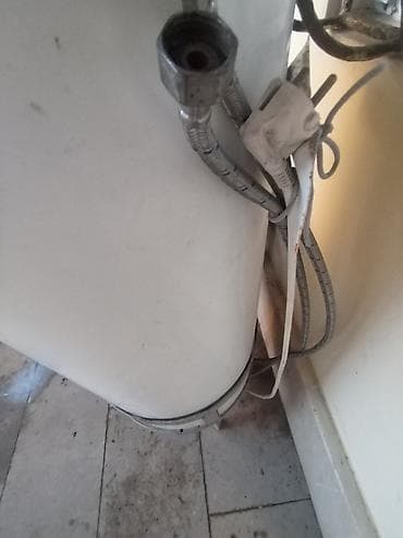 Elektrik su qızdırıcısı (boiler) - Şaquli tip, silindrik gövdə - lalafo.az -da Elektrik su qızdırıcısı (boiler) - Şaquli tip, silindrik gövdə -