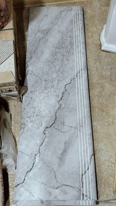 Гранит: Boz mərmər naxışlı pillə döşəməsi üçün kermoqranit pillə. 3 ədəd at lalafo.az — 1 Гранит: Boz mərmər naxışlı pillə döşəməsi üçün kermoqranit pillə. 3 ədəd — 1