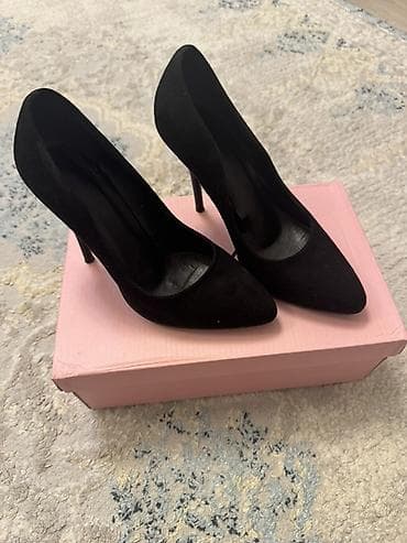 Qadın klassik tufli - Rəng: qara - Material: süet effektli üstlük lalafo.az -da Qadın klassik tufli - Rəng: qara - Material: süet effektli üstlük