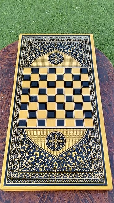 Nizami Gəncəvi temalı taxta nərd–şaşki–şahmat taxtası - Material lalafo.az -da Nizami Gəncəvi temalı taxta nərd–şaşki–şahmat taxtası - Material