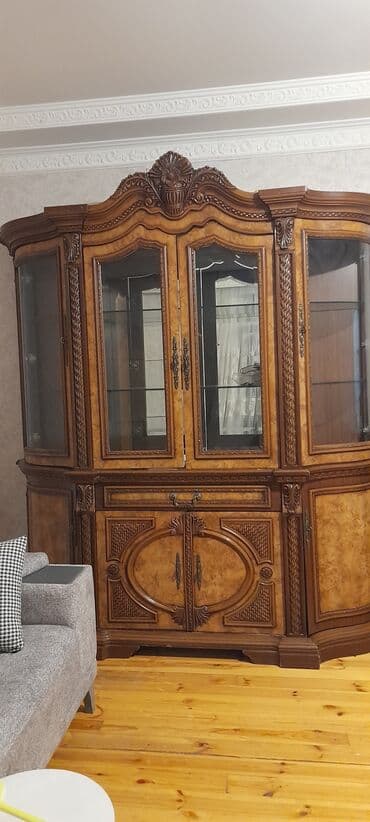 Şüşəli dolab vitrini lalafo.az -da Şüşəli dolab vitrini