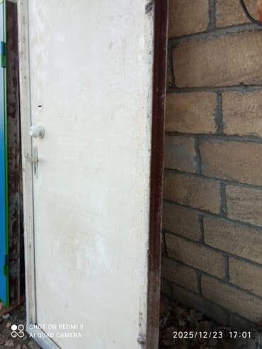 Bunker qapıları: İşlənmiş Giriş qapısı Çərçivə ilə, Zəmanətsiz, Ödənişli çatdırılma lalafo.az -da — 2 Bunker qapıları: İşlənmiş Giriş qapısı Çərçivə ilə, Zəmanətsiz, Ödənişli çatdırılma — 2