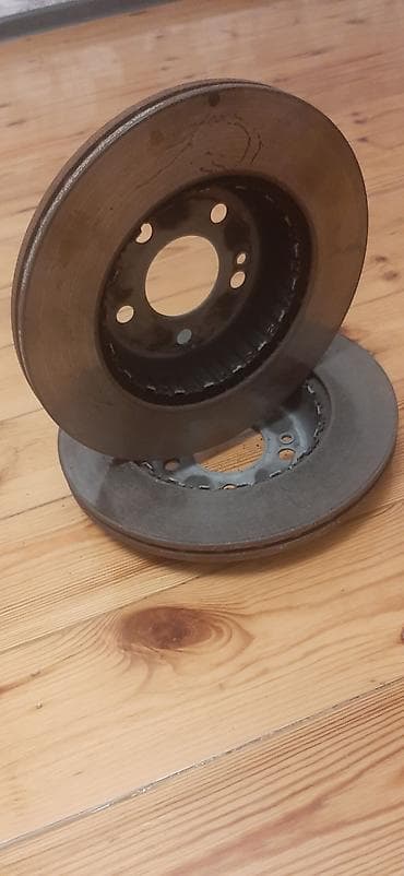 Фильтры: Передние, Mercedes-Benz 300, 2015 г., Б/у at lalafo.az — 2 Фильтры: Передние, Mercedes-Benz 300, 2015 г., Б/у — 2