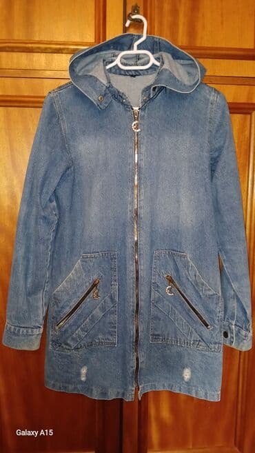 Qadınlar üçün cins kapuşonlu uzun gödəkçə - Material: mavi denim lalafo.az -da Qadınlar üçün cins kapuşonlu uzun gödəkçə - Material: mavi denim