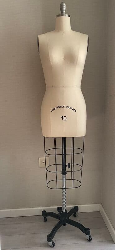 Ölçüleri Sine dairesi -92 Bel dairesi-70 Çanaq dairesi -95 Tezedir lalafo.az -da Ölçüleri Sine dairesi -92 Bel dairesi-70 Çanaq dairesi -95 Tezedir