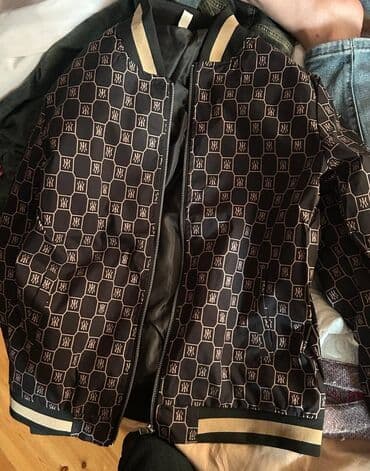 Salam bugun alinib 25 manata Mene yaraşmadi die Satiram 19 azn lalafo.az -da Salam bugun alinib 25 manata Mene yaraşmadi die Satiram 19 azn