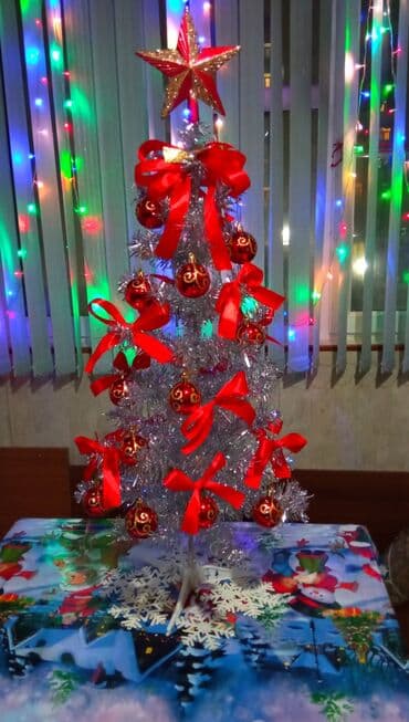 Gümüş rəngli süni Yeni il şam ağacı – tam bəzədilmiş set - lalafo.az -da Gümüş rəngli süni Yeni il şam ağacı – tam bəzədilmiş set -