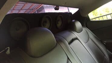 Avtomobil üçün akustik sistem – arxa oturacaq arxasına quraşdırılmış lalafo.az -da Avtomobil üçün akustik sistem – arxa oturacaq arxasına quraşdırılmış