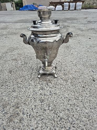 Klassik kömür/odunla işləyən metal samovar - Material: cilalanmış lalafo.az -da Klassik kömür/odunla işləyən metal samovar - Material: cilalanmış