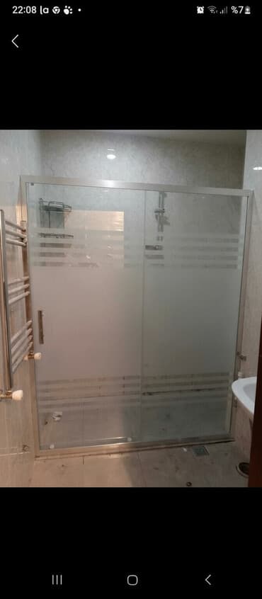 Gümüşü rəngli alüminium çərçivəli, şüşəsi mat və zolaqlı duş kabinəsi lalafo.az -da Gümüşü rəngli alüminium çərçivəli, şüşəsi mat və zolaqlı duş kabinəsi