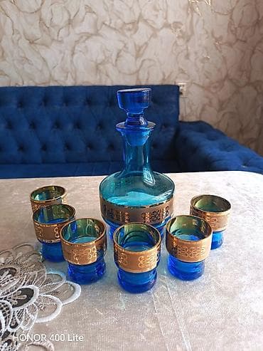 Mavi şüşədən hazırlanmış dəst – Qrafin ve 6 eded rumka - Material lalafo.az -da Mavi şüşədən hazırlanmış dəst – Qrafin ve 6 eded rumka - Material