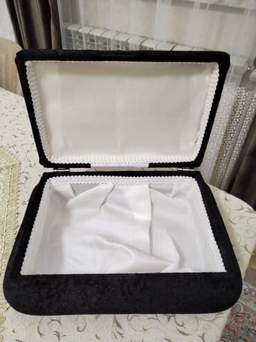 Bəylik xonça. İçindəkilər satılmır, nümunə üçündür. İçi istəyə görə lalafo.az -da Bəylik xonça. İçindəkilər satılmır, nümunə üçündür. İçi istəyə görə