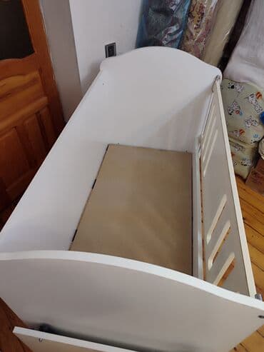 Oğlan və qız üçün, Dördbucaq, Beşik, Dəstsiz, Matras ilə, Yellənmə mexanizmsiz lalafo.az -da Oğlan və qız üçün, Dördbucaq, Beşik, Dəstsiz, Matras ilə, Yellənmə mexanizmsiz