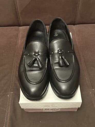 Orginal dəri ayaqqabıdır. Türkiyədən alınıb . Keyfiyyətlidir . 1 həftə lalafo.az -da Orginal dəri ayaqqabıdır. Türkiyədən alınıb . Keyfiyyətlidir . 1 həftə