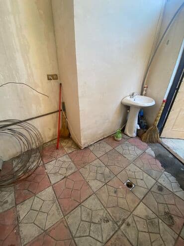 Bineqedi qesebesinde Merkezde sentralnide 1 otaqli heyet evi satilir lalafo.az -da Bineqedi qesebesinde Merkezde sentralnide 1 otaqli heyet evi satilir