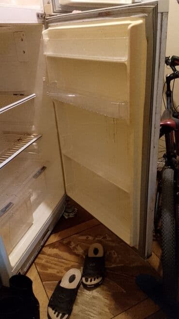 Маслобойки: Б/у 2 двери Холодильник Продажа, цвет - Белый, С колесиками at lalafo.az — 6 Маслобойки: Б/у 2 двери Холодильник Продажа, цвет - Белый, С колесиками — 6