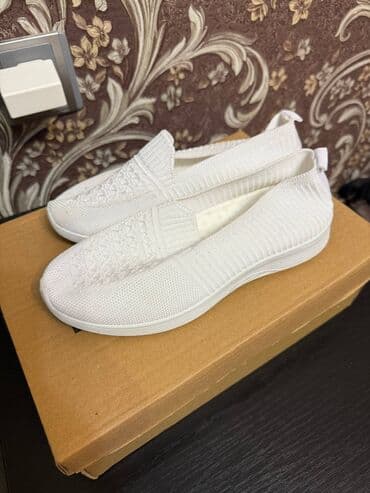 Ölçü: 36, rəng - Ağ, İşlənmiş lalafo.az -da Ölçü: 36, rəng - Ağ, İşlənmiş