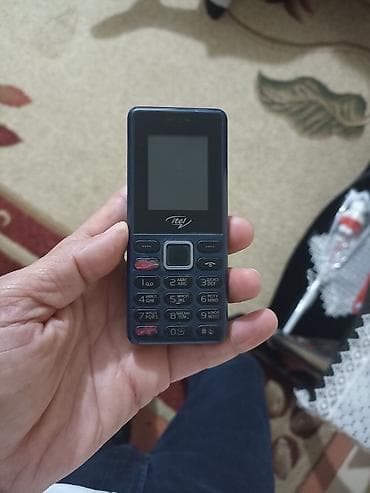 Itel düyməli mobil telefon Xüsusiyyətlər: - Kompakt korpus, bir əllə lalafo.az -da Itel düyməli mobil telefon Xüsusiyyətlər: - Kompakt korpus, bir əllə