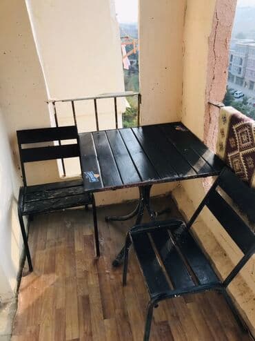 Balkon- bağ üçün stol və 2 stul . Sadə kraskalanmalidi lalafo.az -da Balkon- bağ üçün stol və 2 stul . Sadə kraskalanmalidi