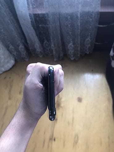 IPhone 7, 32 GB, Qara, Barmaq izi lalafo.az -da IPhone 7, 32 GB, Qara, Barmaq izi