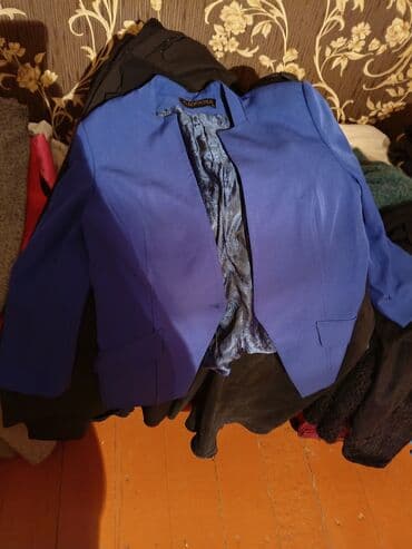 Kobalt-mavi qadın blezeri - Brend: Cleopatra (etiketdə göstərilir) - lalafo.az -da Kobalt-mavi qadın blezeri - Brend: Cleopatra (etiketdə göstərilir) -