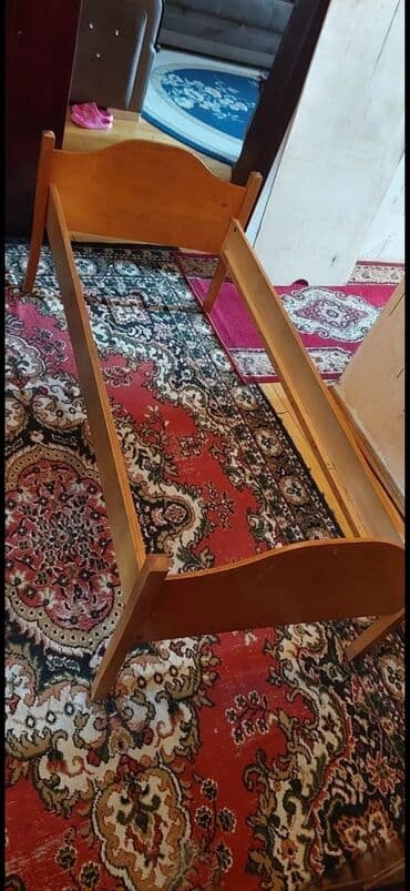 Oğlan və qız üçün, İşlənmiş, Çarpayı, Bazasız, Matrassız, Siyirməsiz lalafo.az -da Oğlan və qız üçün, İşlənmiş, Çarpayı, Bazasız, Matrassız, Siyirməsiz