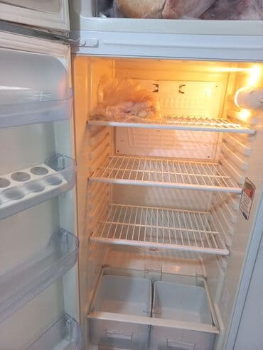 Сепараторы: Б/у 2 двери Indesit Холодильник Продажа, цвет - Белый at lalafo.az — 2 Сепараторы: Б/у 2 двери Indesit Холодильник Продажа, цвет - Белый — 2